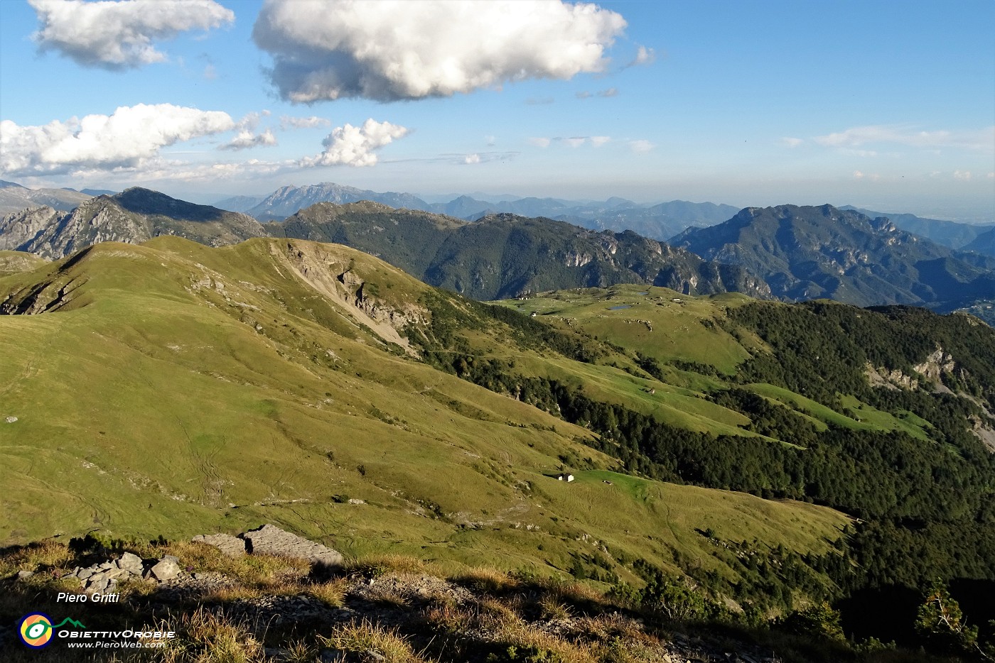 78 Ora vado dal Passo Sodadura al Rif. Gherardi.JPG